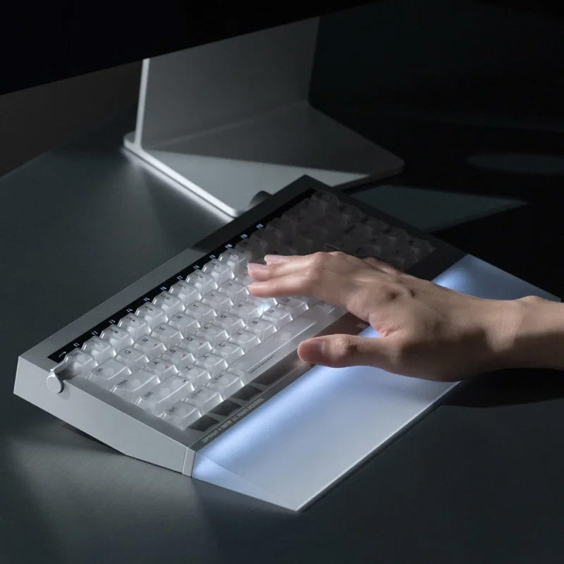 Hyzen 67 Wrist-rest [Silver]